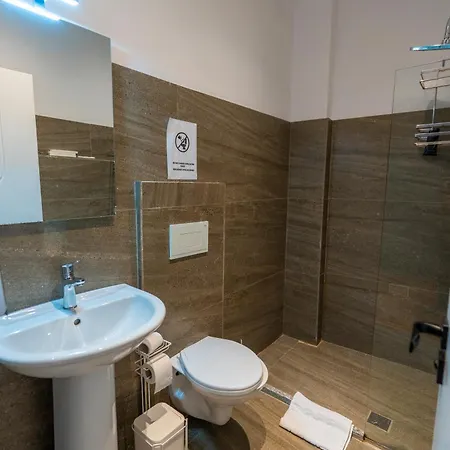 Hotel Gjuhadoli 2